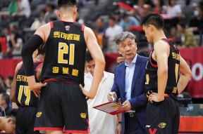 冲刺阶段深圳队调整名单以备CBA季后赛，篮板制胜环节打磨，形势明朗，训练强度显著提升的简单介绍-爱游戏