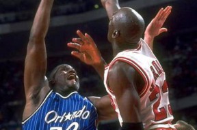 莱万多夫斯基重要时刻出色防守，中国队带队取胜！(莱万多夫斯基精彩进球)-ayx爱游戏真人娱乐