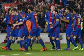 莱万多夫斯基连续十二场比赛得分超过锐不可当，勇士不断突破！(罗伯特莱万多夫斯基)-ayx爱游戏真人娱乐