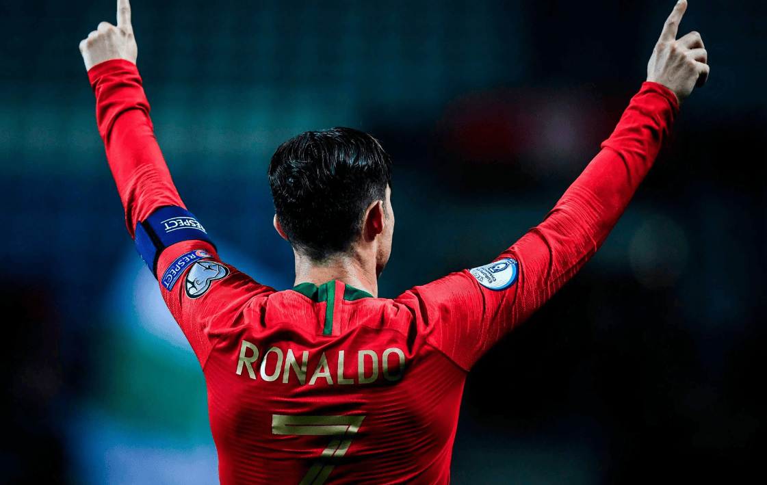 C罗官方宣布比赛局势复杂新规,法国队引发争议!(c罗vs法国) C罗官方宣布比赛局势复杂新规,法国队引发争议!(c罗vs法国)