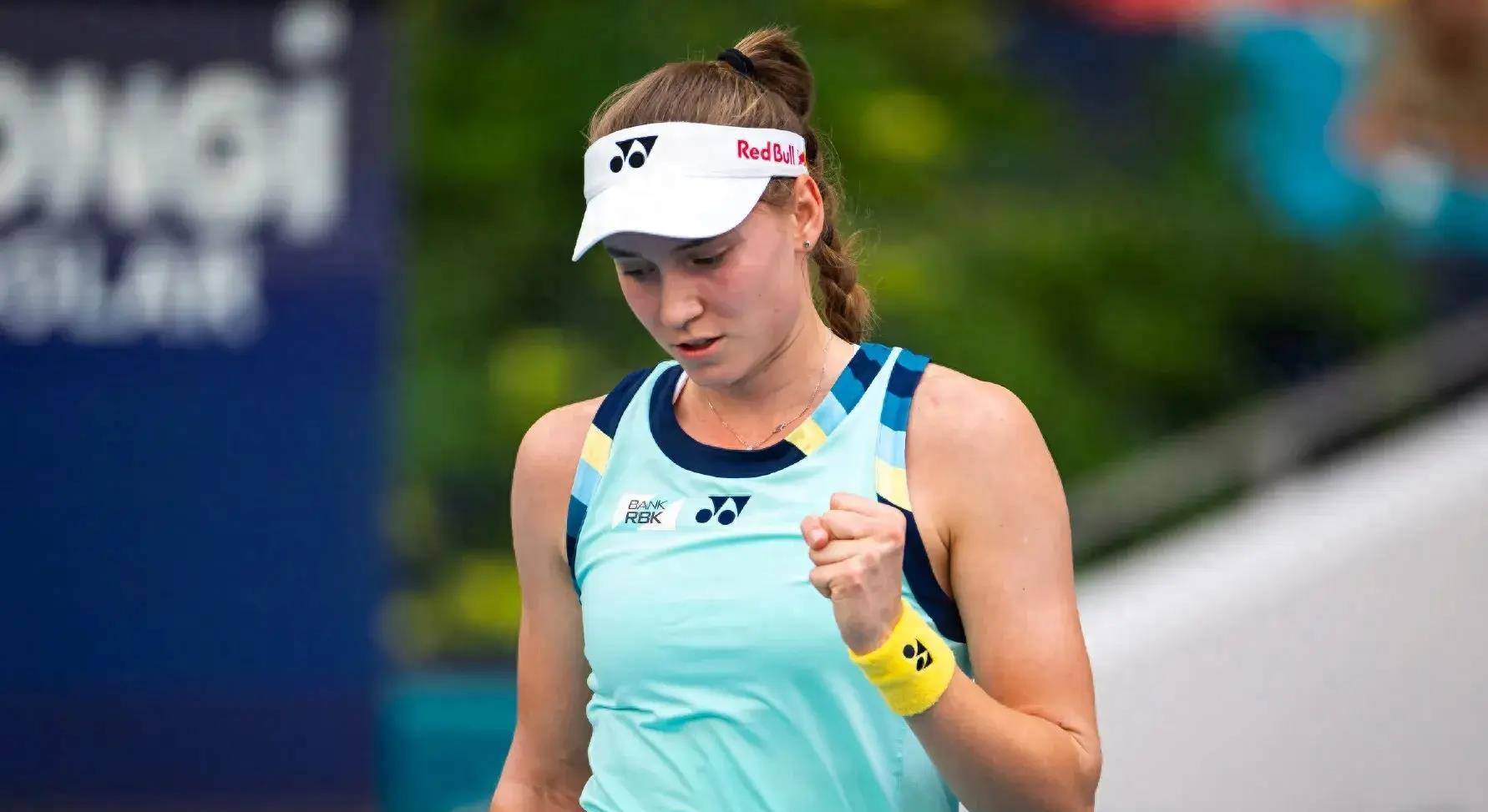  阿扎伦卡世界排名 