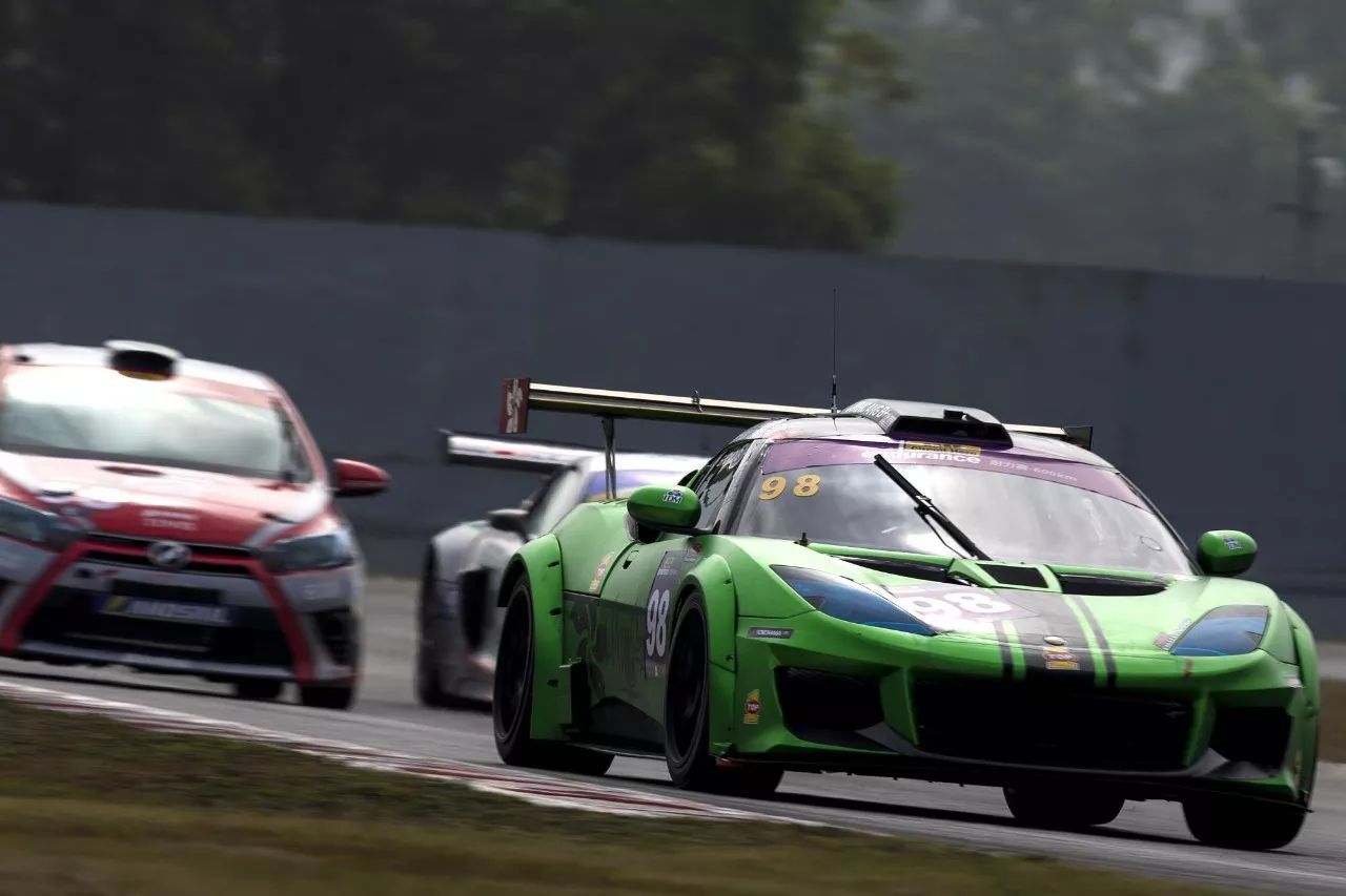  F1总决赛掀起高潮，洞庭巨龙队强势横扫姑苏迅豹队，老将里程碑之夜——轮换效果显现