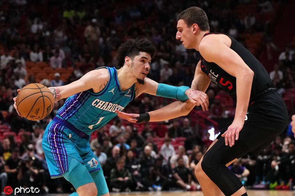 夏洛特黄蜂国际比赛日伤情更新；志在全明星赛名次提升；球迷炸锅；团队化学反应显著的简单介绍