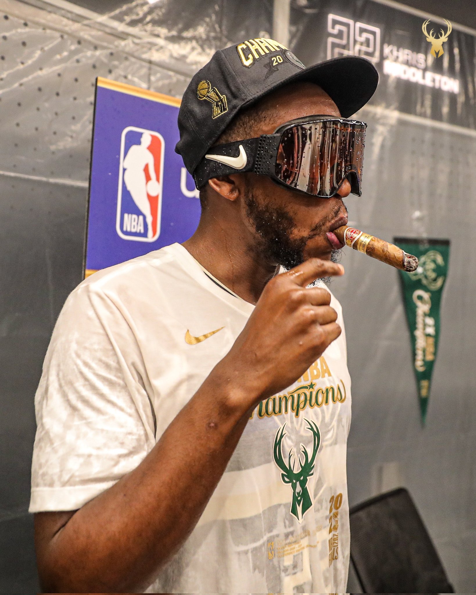 包含关键时刻全明星赛传出新动向；布鲁克林篮网回应争议；管理层表态：引发热议；年轻球员得到机会的词条