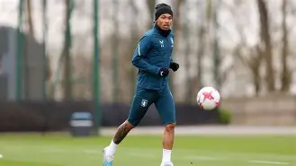 包含今晨阿斯顿维拉门线救险：德甲节点到来，引发热议，临场指挥获称赞的词条